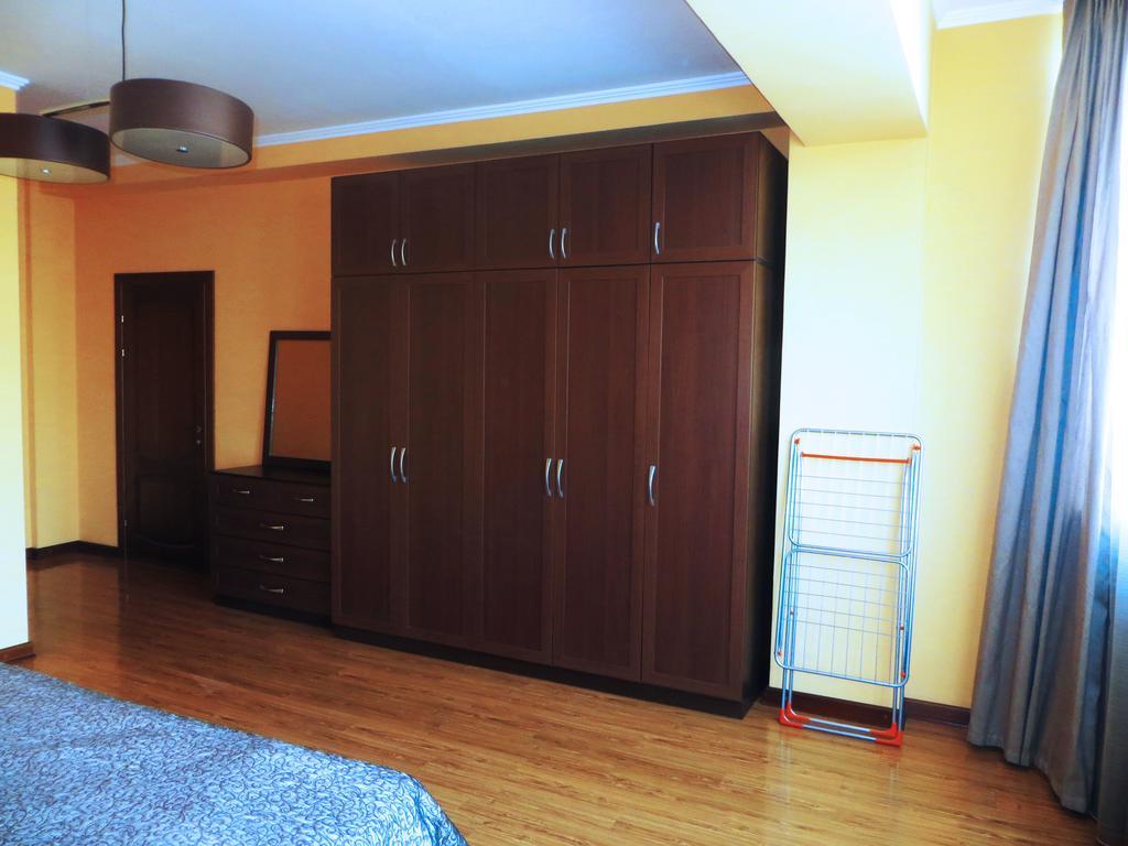 Bishkek House Apartament Zewnętrze zdjęcie