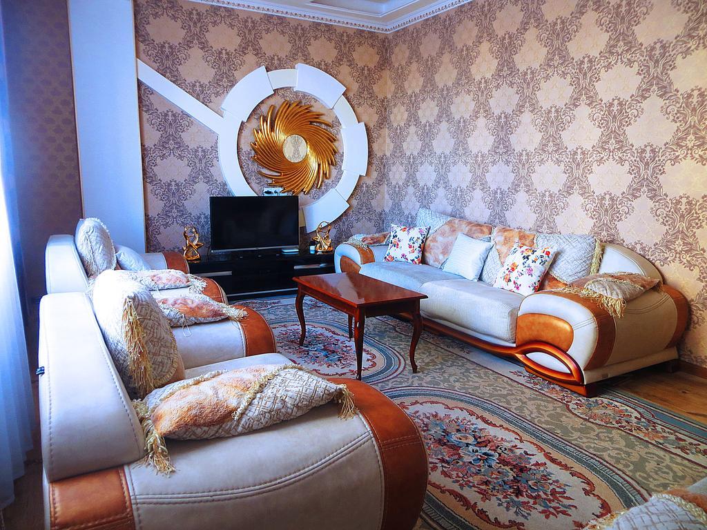 Bishkek House Apartament Zewnętrze zdjęcie